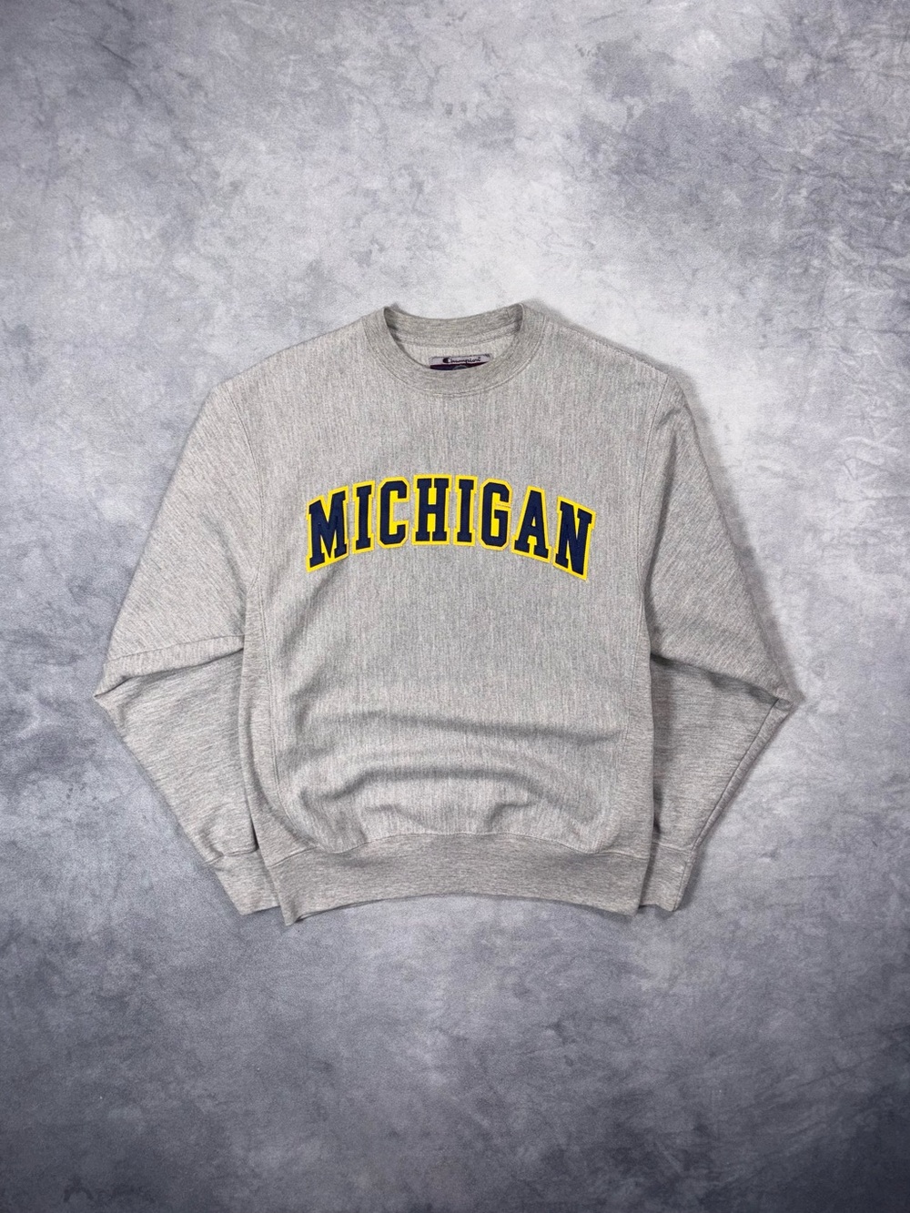 Champion Vintage 2000s University of Michigan Wolverines Reverse Weave Sweatshir